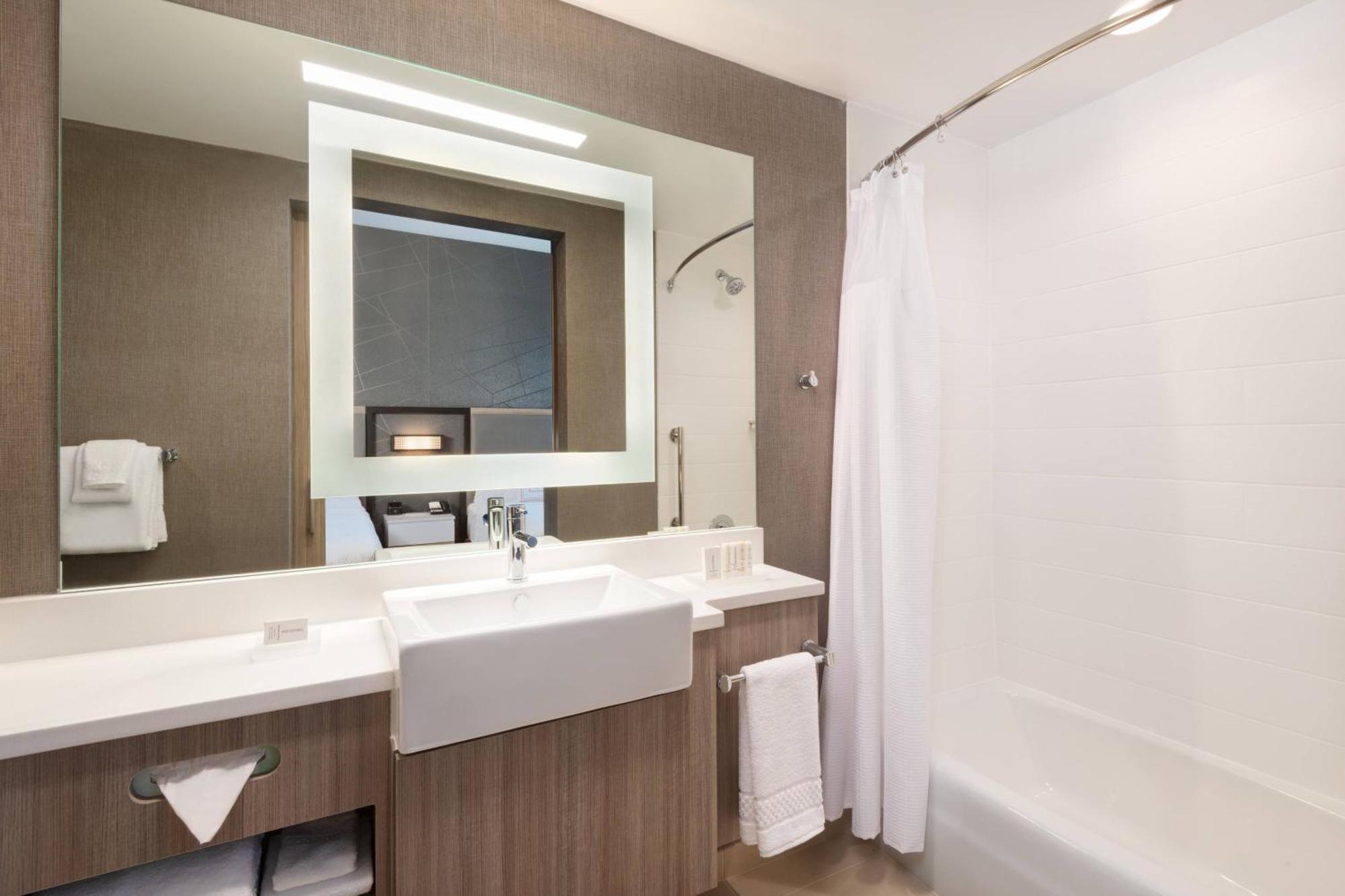 Springhill Suites By Marriott Tifton Exterior photo
